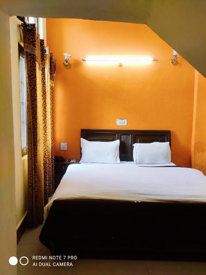 Castle View Hotel Mussoorie Kültér fotó