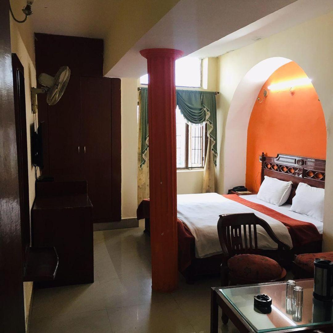 Castle View Hotel Mussoorie Kültér fotó