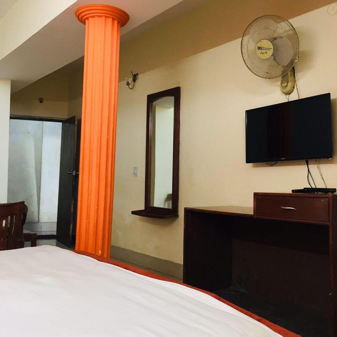 Castle View Hotel Mussoorie Kültér fotó