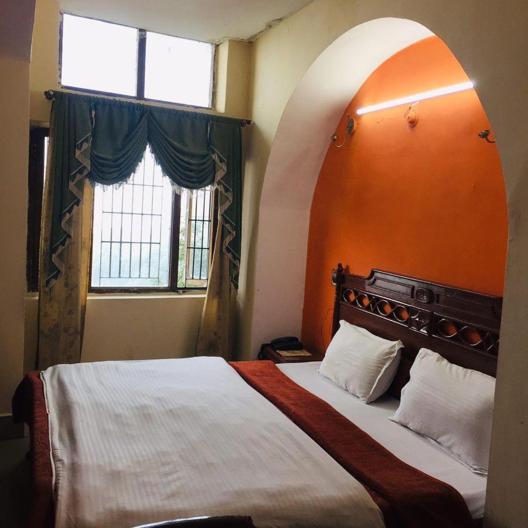 Castle View Hotel Mussoorie Kültér fotó