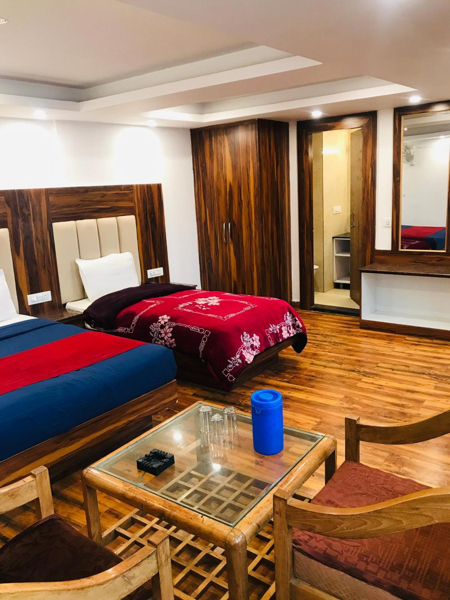 Castle View Hotel Mussoorie Kültér fotó