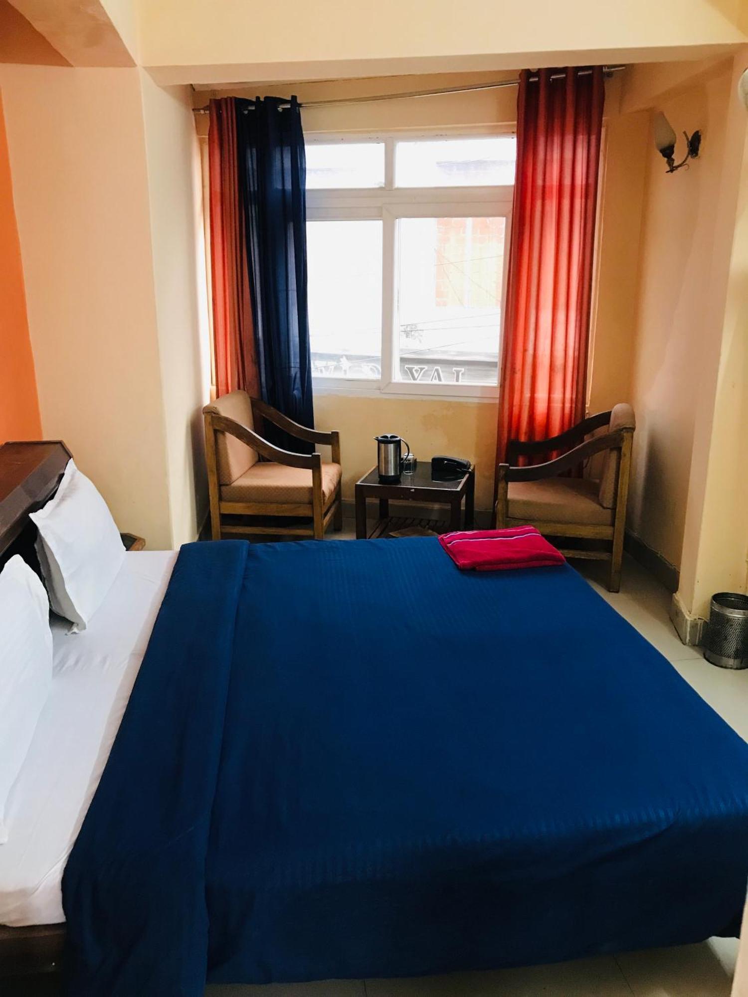 Castle View Hotel Mussoorie Kültér fotó