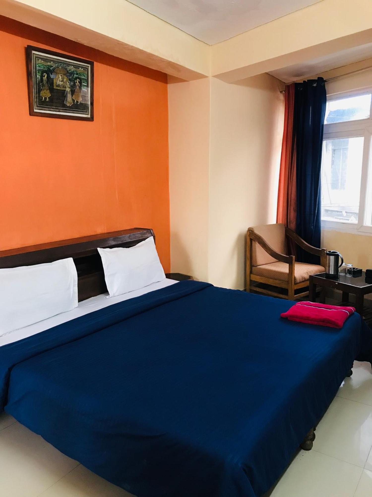 Castle View Hotel Mussoorie Kültér fotó