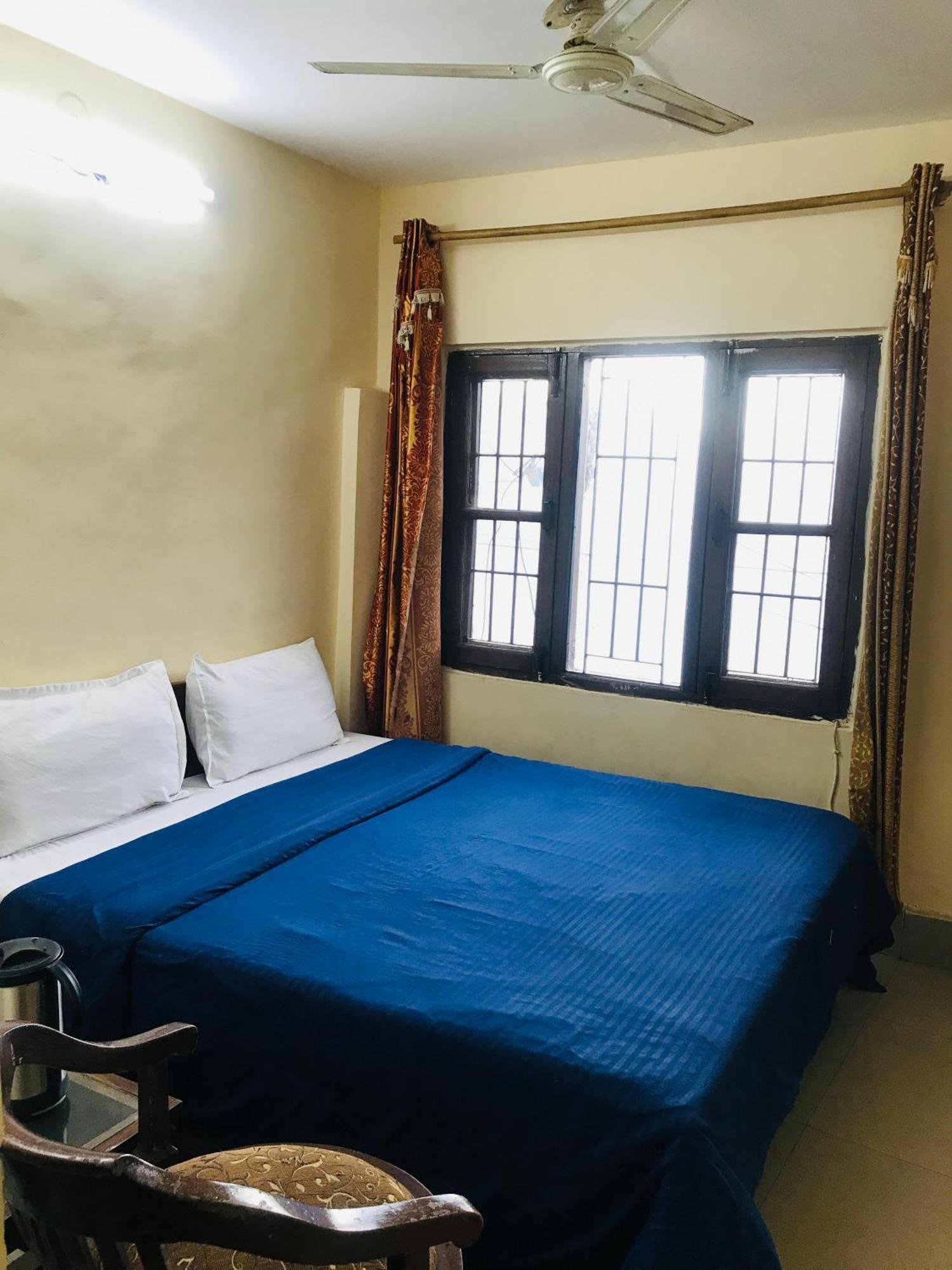 Castle View Hotel Mussoorie Szoba fotó