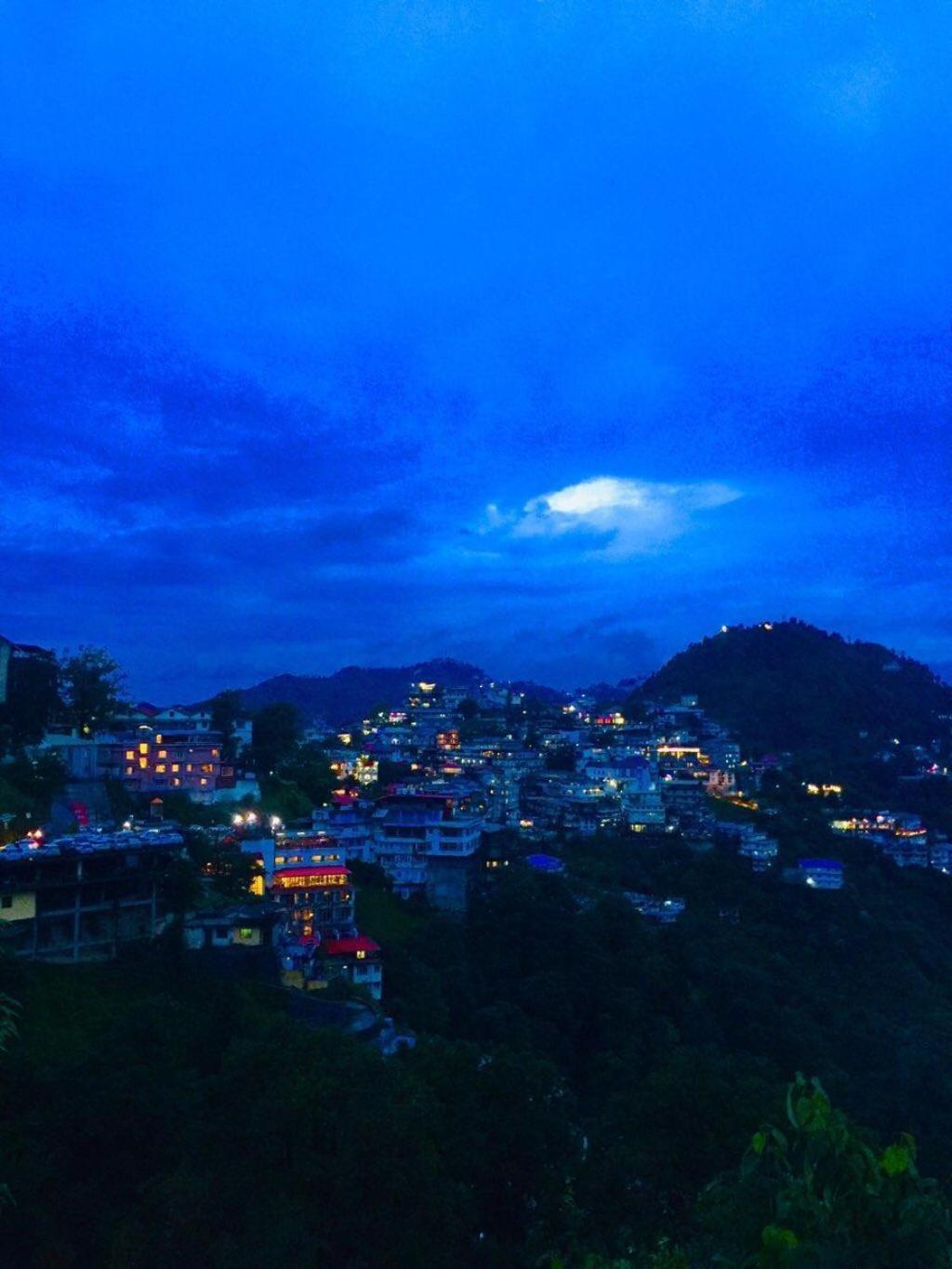 Castle View Hotel Mussoorie Kültér fotó
